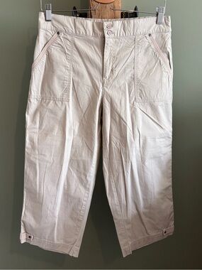 55.) Coral Bay / Light Beige Cotton Capris